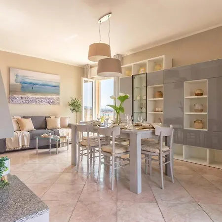 Grand Sunset Penthouse With 2 Terraces And Garage 아파트 *