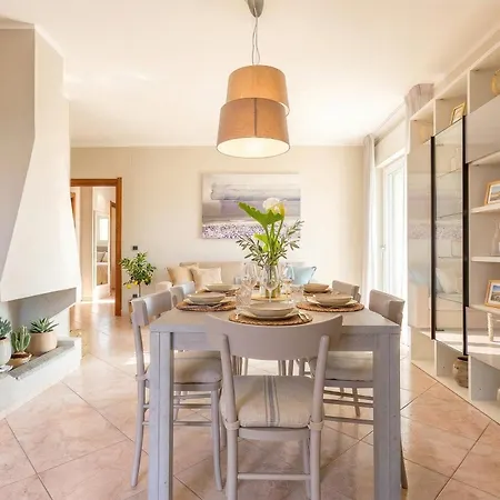 Grand Sunset Penthouse With 2 Terraces And Garage Appartamento